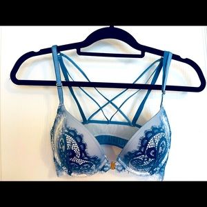 Victoria Secret Bra 32D